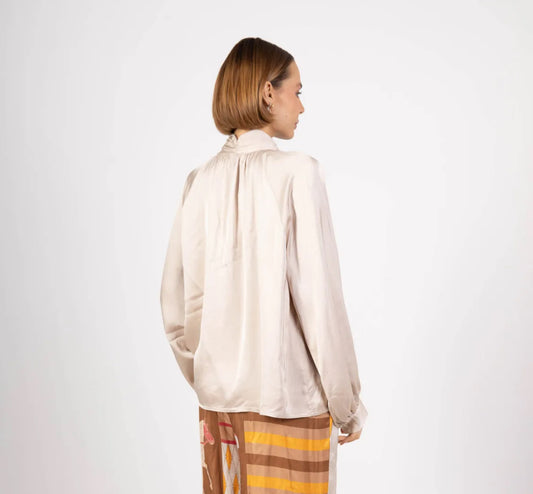 Mayry pusero rusetilla