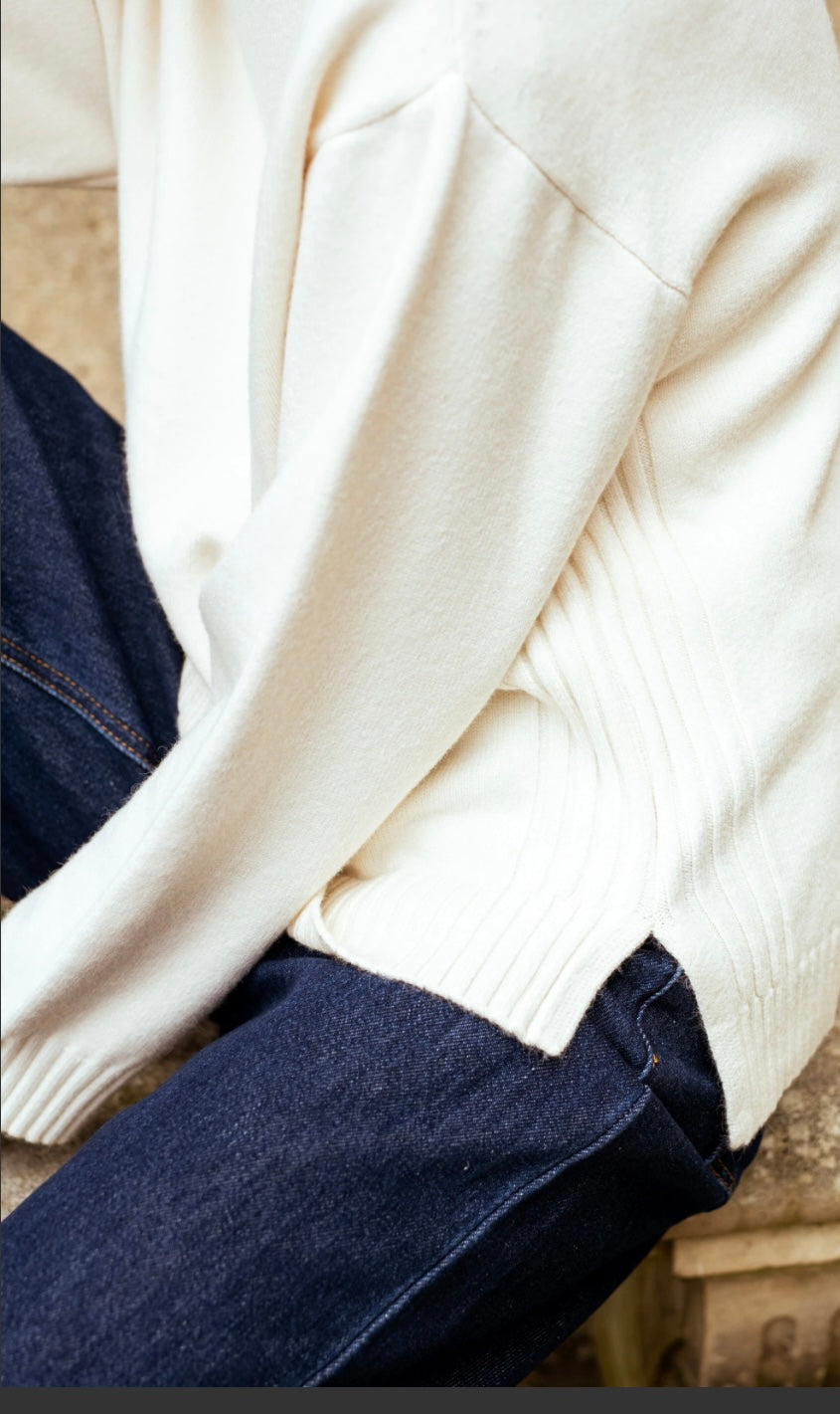 Neule, luonnonvaalea