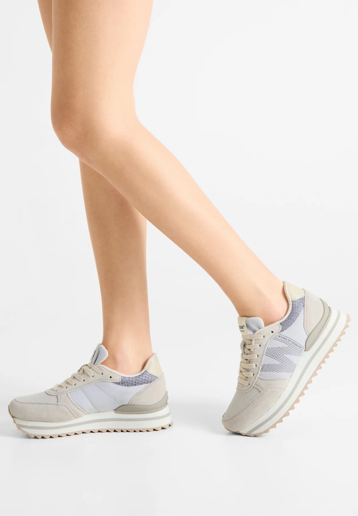 Woud Ronja Plateau, delfin