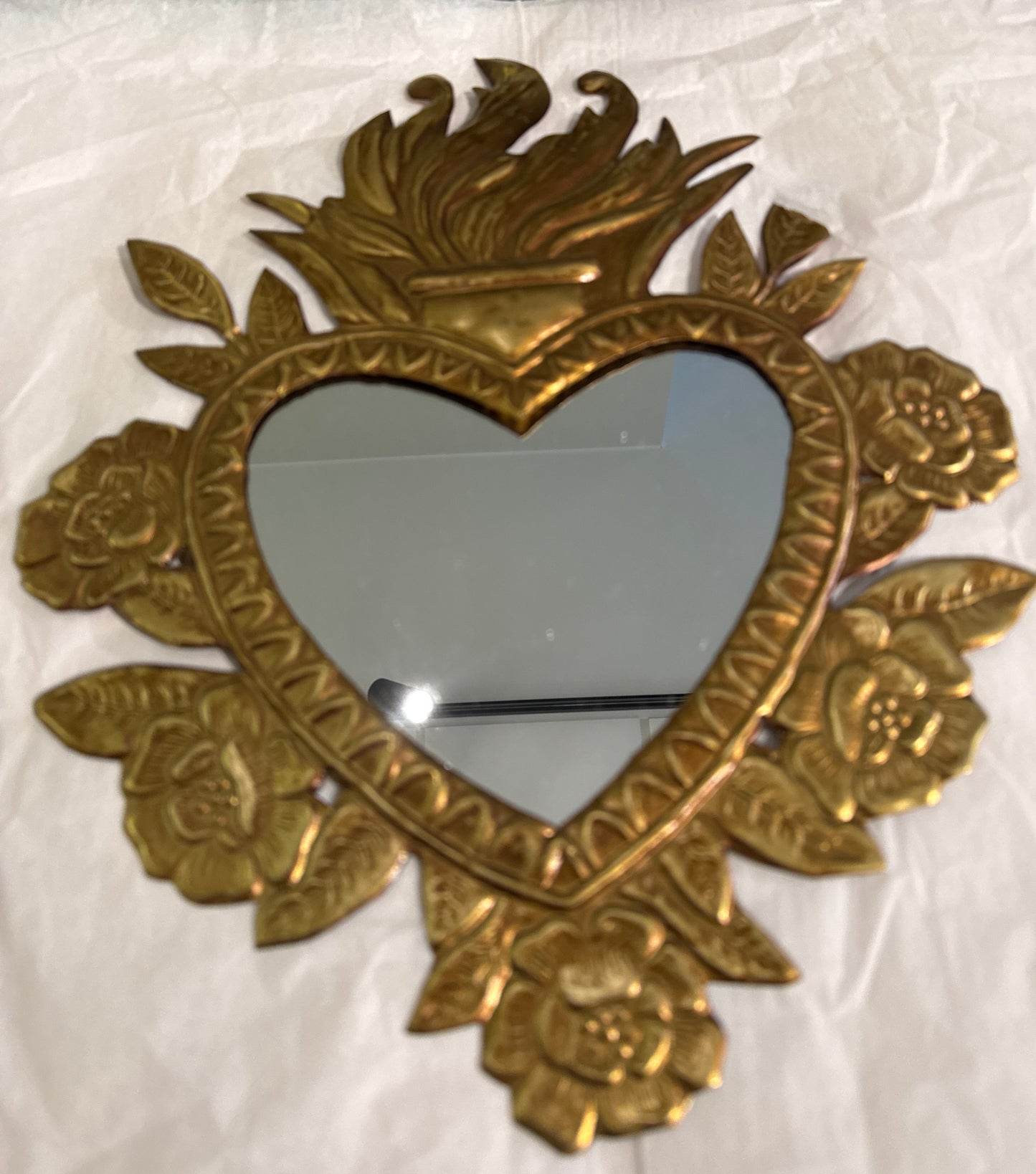 Seinäkoriste peili sydän