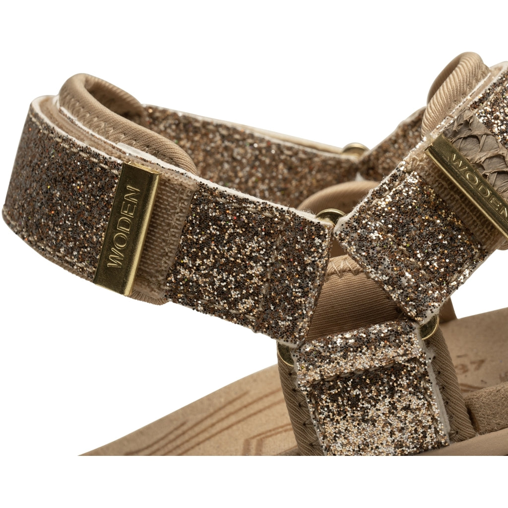 Woden Line klitteri, kulta