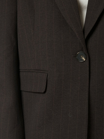 Neo Noir Francine pleiseri, ruskea