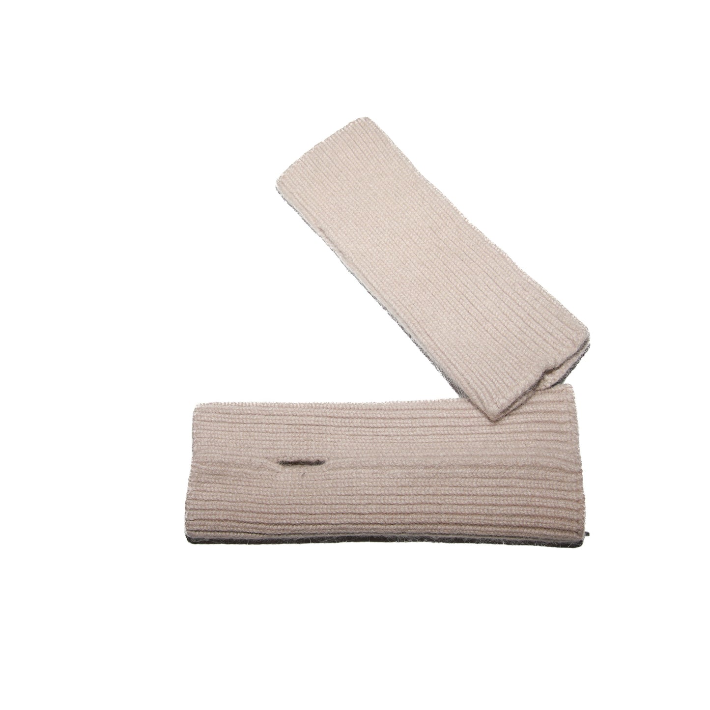 Kira-kynsikäs, olki