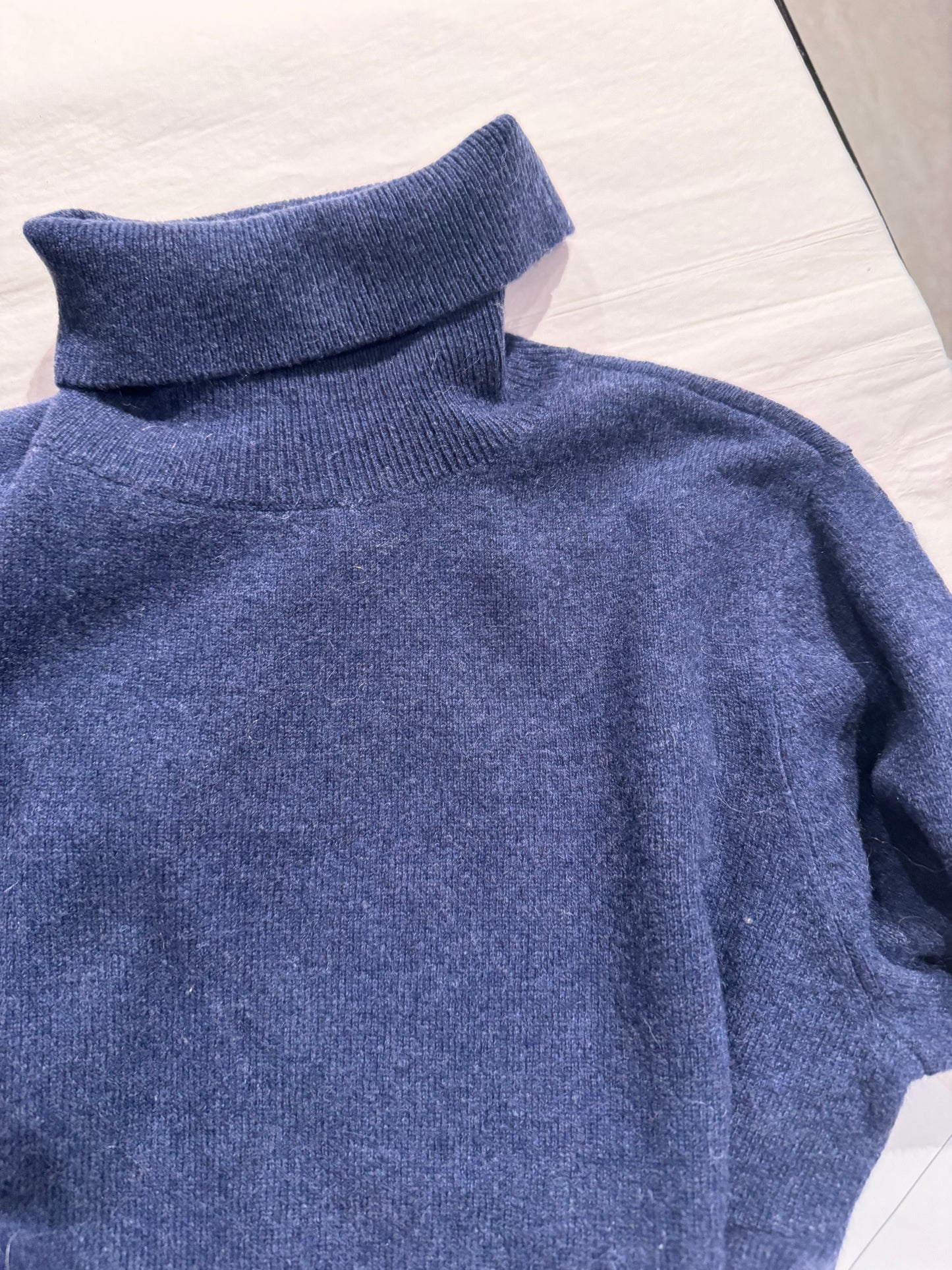 Pooloneule kashmirista ja merinovillasta, sininen