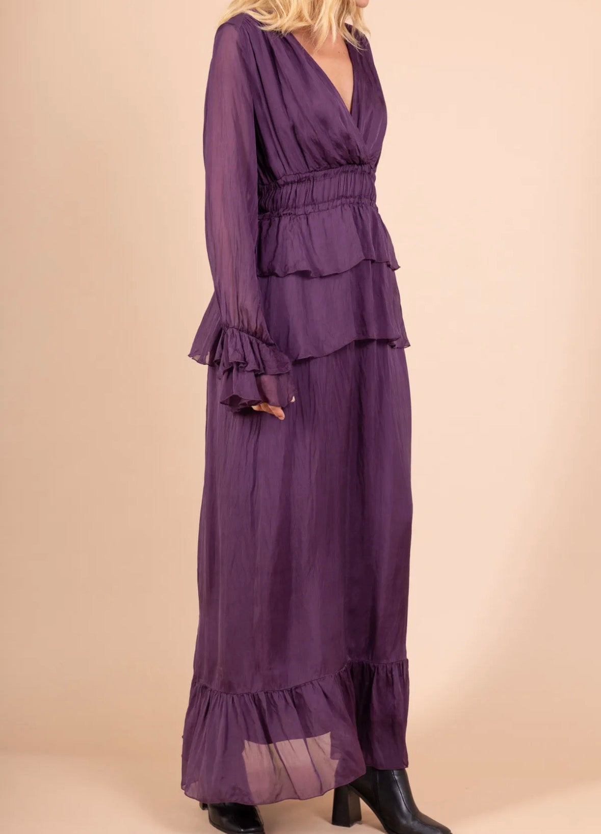 Silkkiviskoosi juhlamekko, lila