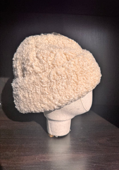 Teddy-hattu, vaaleabeige