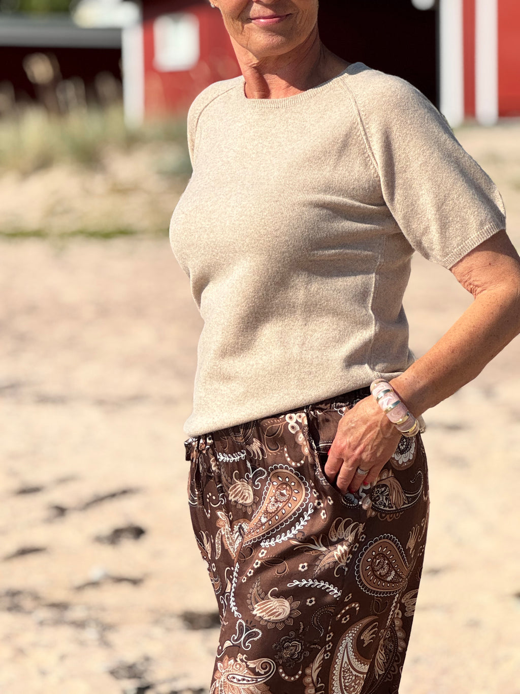 M&E silkkisatiinihousut Bandana, ruskea
