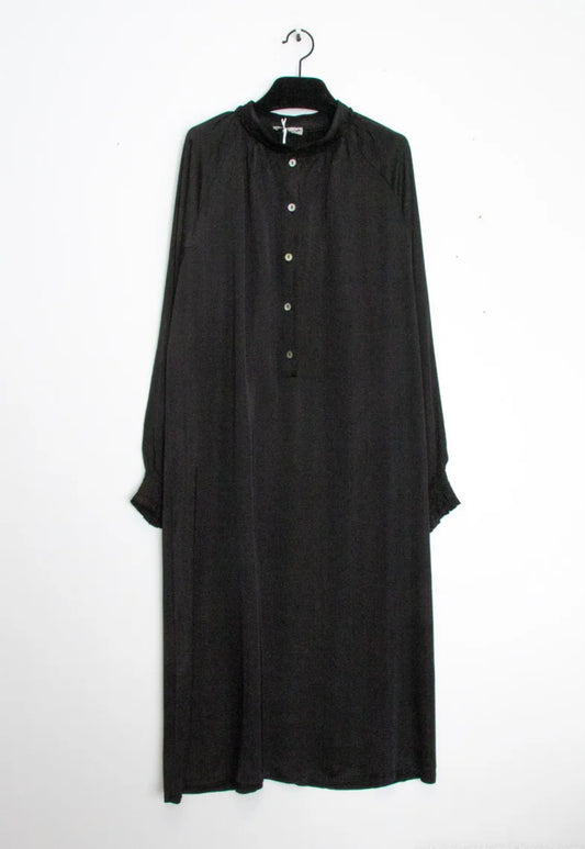 Silkkisatiinimekko midi, musta