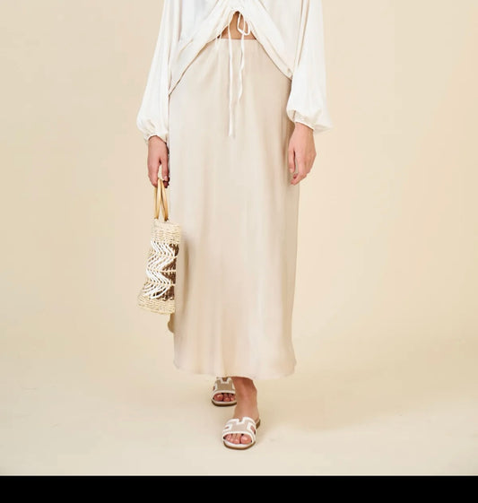 Silkkiviskoosihame beige