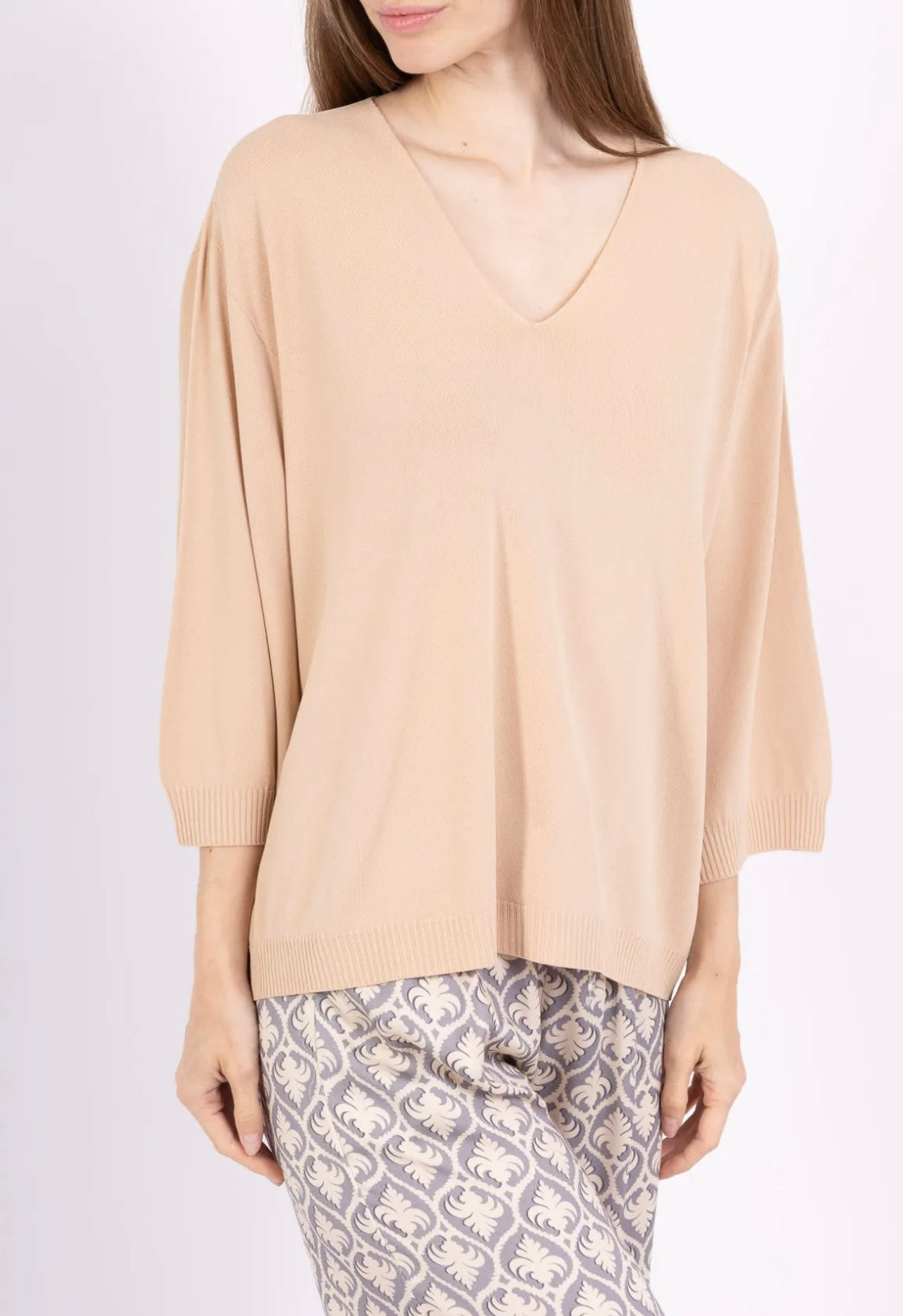 Kevyt neule beige