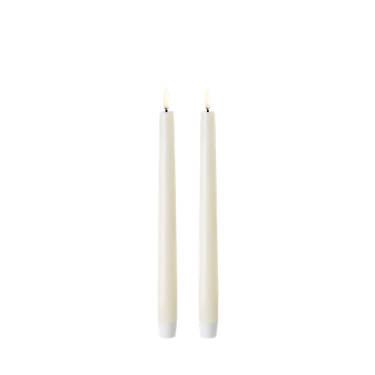 LED-kruunukynttilä norsunluunvalkoinen 2,3 x 25 cm, 2 kpl